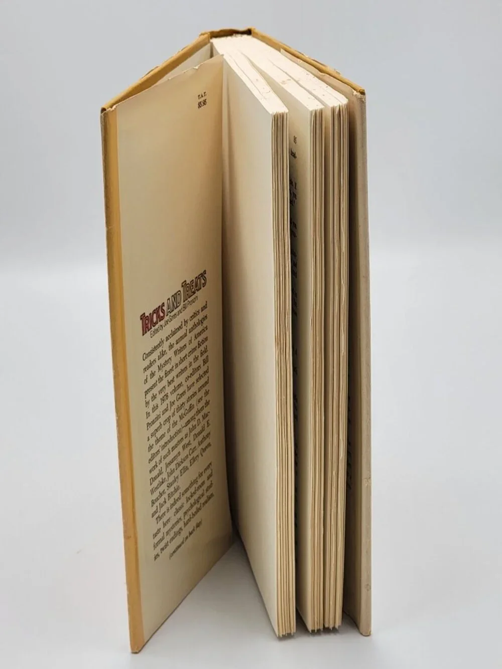 Tricks And Treats Hardcover Mystery Anthology By Joe Gores & Bill Pronzini 1976